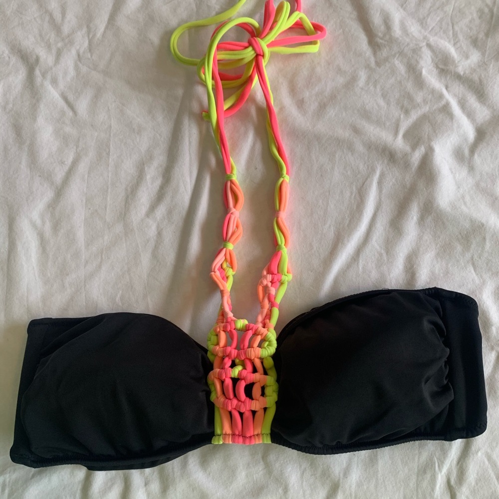 Victoria’s Secret Bikini Top